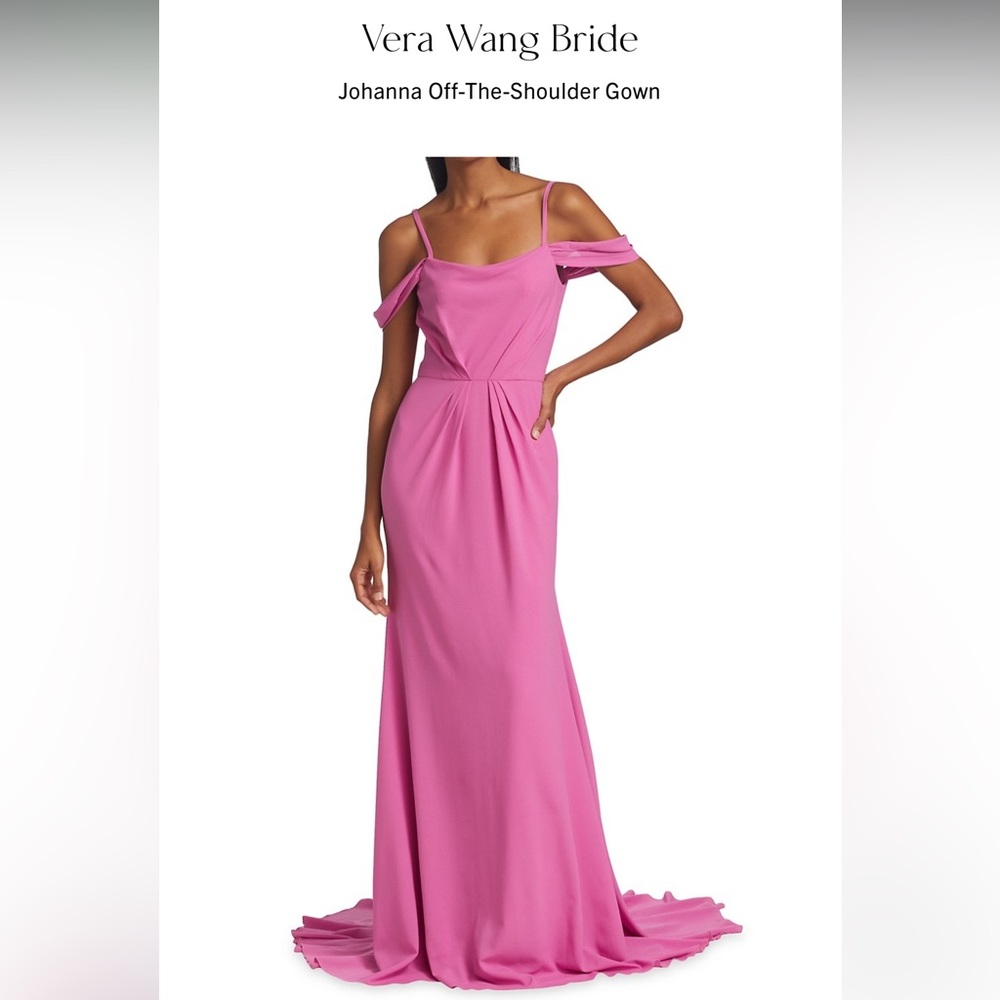 Vera Wang Bride
Johanna Off-The-Shoulder Gown